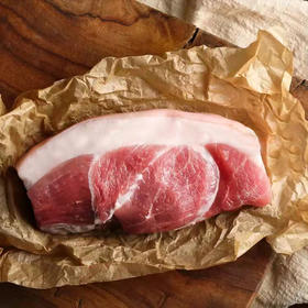 在深山里跑了一年的黑色“二师兄”，它的肉能不香吗？