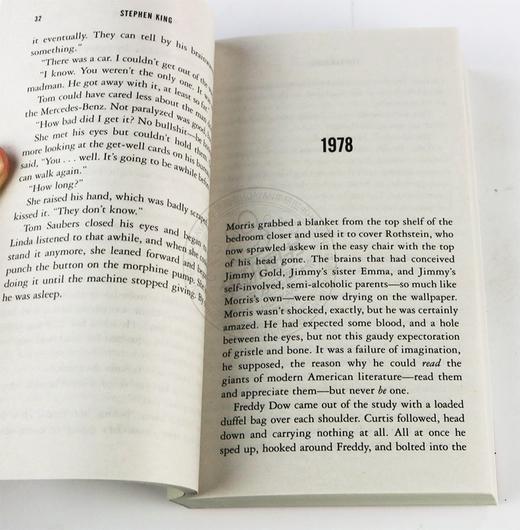 斯蒂芬金 霍奇斯三部曲2 失物归原人 英文原版 Finders Keepers The Bill Hodges Trilogy Vol. 2 英文版 进口英语书籍 商品图1