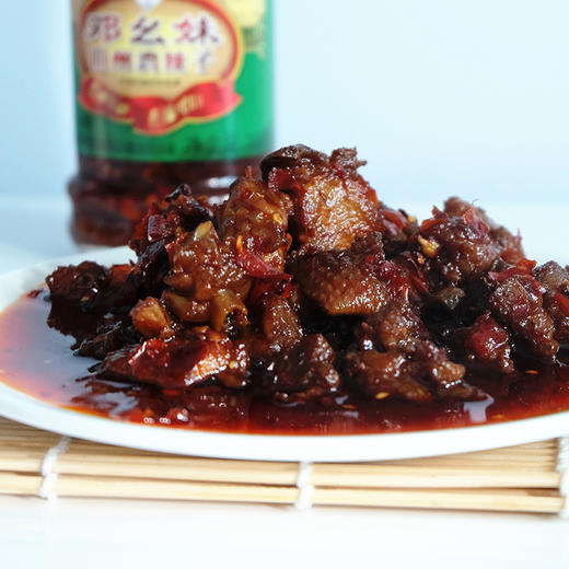 安顺西秀【旧州邓幺妹辣子鸡】礼盒版 地道美食精选食材传承百年工艺匠心制作   123区包邮（五区不发货） 商品图1