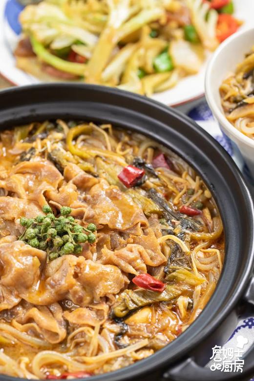 酸菜肥牛煲 商品图0