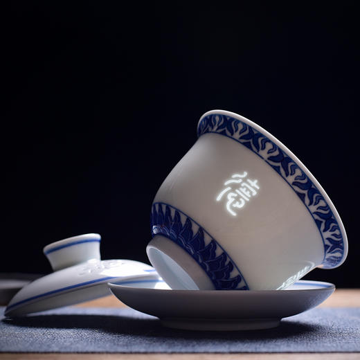 富玉陶瓷 厚德载物礼盒 景德镇 手绘青花玲珑 三才盖碗茶杯套装 大号白瓷功夫泡茶具【天猫同款】 商品图2