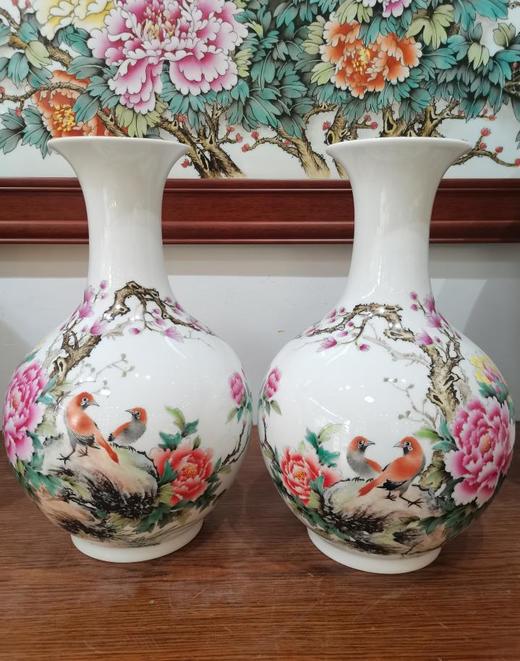 粉彩花开富贵对瓶 商品图0