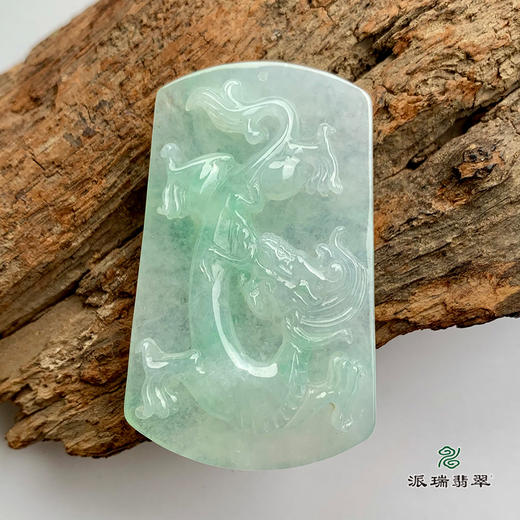 派瑞翡翠 翡翠挂件 糯冰种 绿色 商品图0