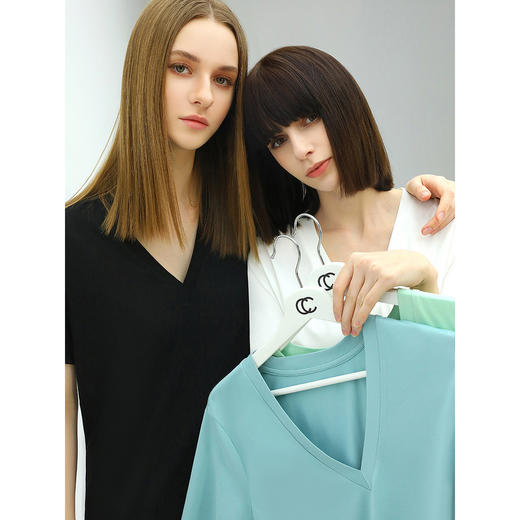 COCOBELLA多色SORONA认证V领凉感T恤女透气舒适凉爽半袖TS73 商品图1