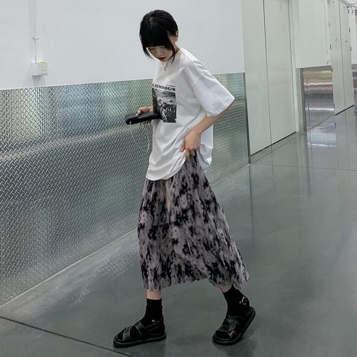 【复古有格调】麦多惜水墨扎染 压褶半身裙女设计感宽松显瘦垂感中长裙 商品图4