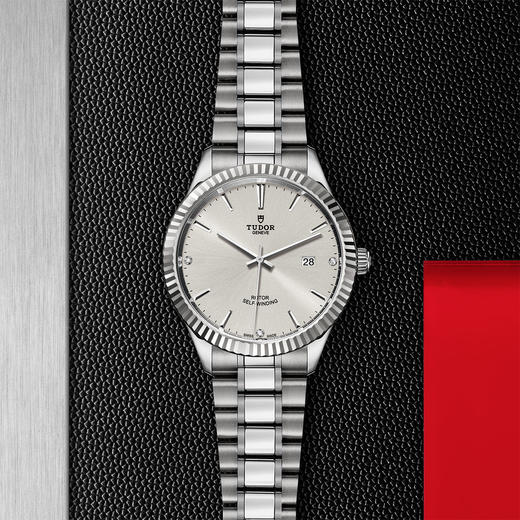 帝舵风尚系列 | 钢表壳，直径41毫米，镶钻表盘 商品图0