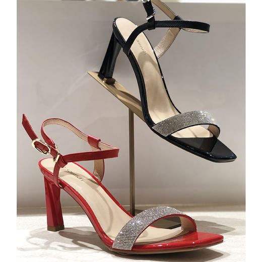 【莱尔斯丹】水钻高跟凉鞋 商品图0