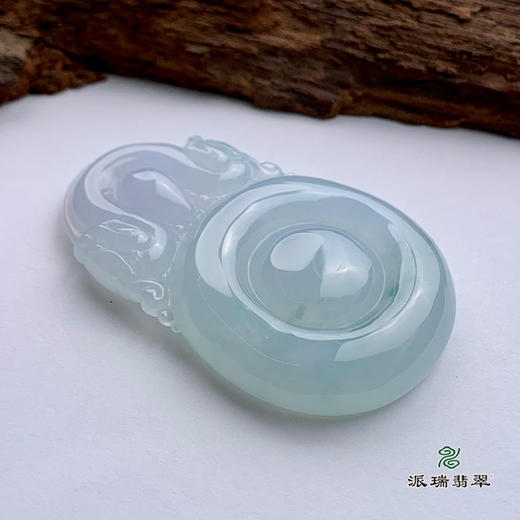 派瑞翡翠 翡翠挂件 糯冰种 淡绿色 商品图1