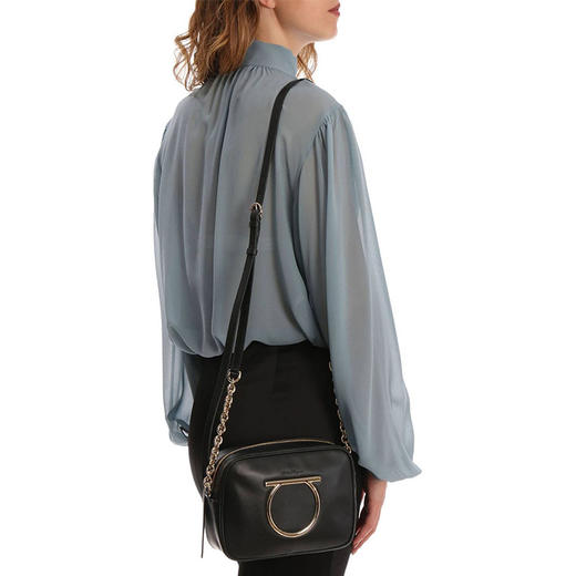 FERRAGAMO 菲拉格慕 女士皮革迷你斜挎单肩包 黑色 21 H030 691223 商品图3