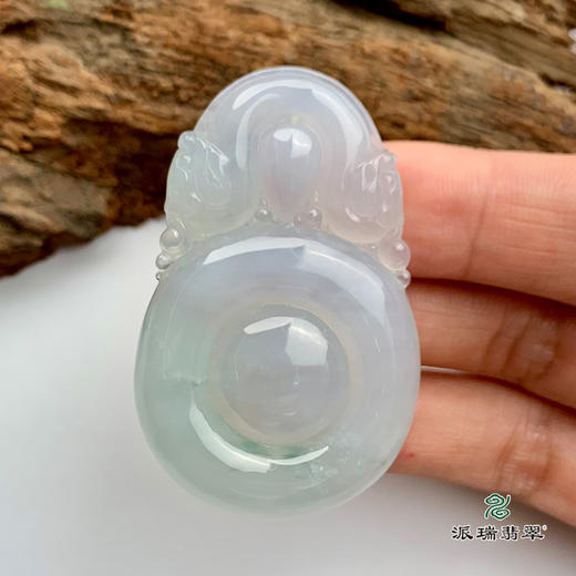 派瑞翡翠 翡翠挂件 糯冰种 淡绿色 商品图2