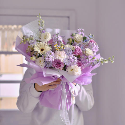 《普罗旺斯》翠珠紫罗兰花束（品种随机） 商品图0