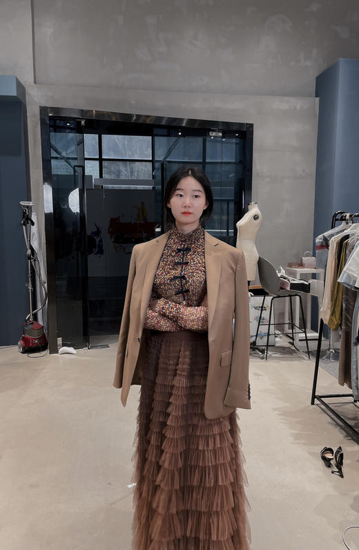 “巴洛克宫廷”颈袖添香新款时尚修身桑蚕丝雪纺衫上衣衬衣女式真丝衬衫J9233588（四季可穿） 商品图6