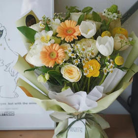 《初夏》郁金香白荔枝花束