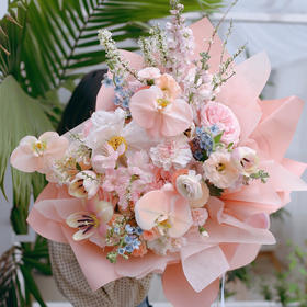 《微光》粉色蝴蝶兰郁金香花束