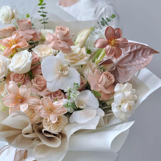 《焦糖布丁》卡布奇诺布朗尼花束郁金香花束，需提前两天预定 商品图2