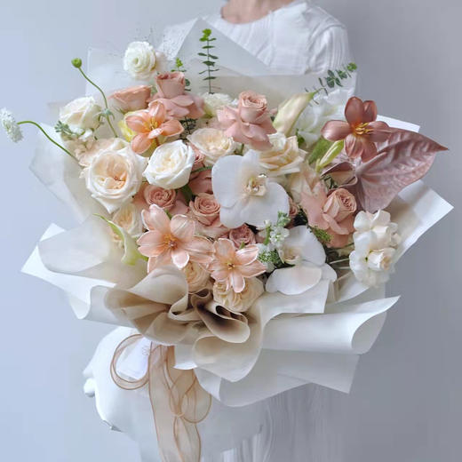 《焦糖布丁》卡布奇诺布朗尼花束郁金香花束，需提前两天预定 商品图0