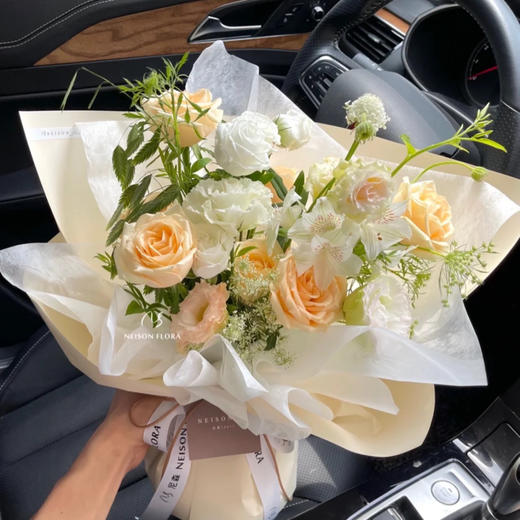 《旋律》. 清新香槟玫瑰花束 商品图1