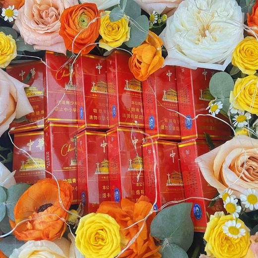 《中华红》大号圆形鲜花礼盒不含烟 商品图5