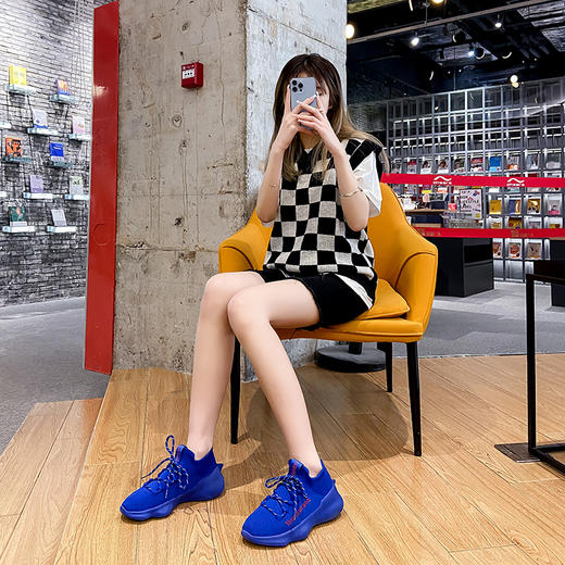 【尺码偏小，脚背厚建议拍大一码】【亲子款 全家都能穿】2024春季爆款  鲨鱼尾椰子鞋 新款韩版飞织 家庭男女同款亲子运动鞋潮网红休闲袜子鞋 商品图4