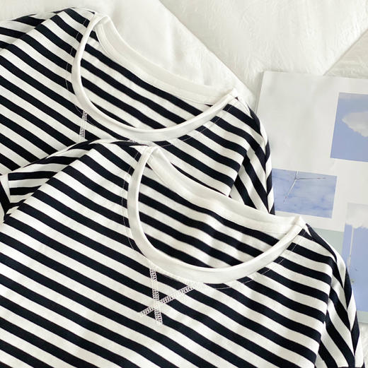 一家三口亲子款条纹宽松休闲T恤衫 商品图3