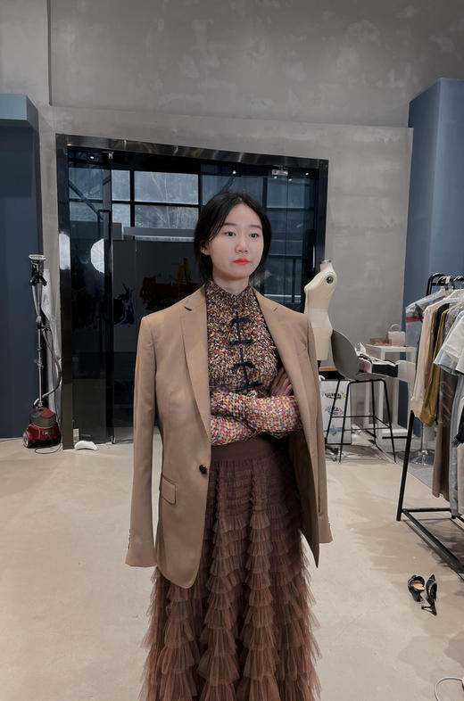 “巴洛克宫廷”颈袖添香新款时尚修身桑蚕丝雪纺衫上衣衬衣女式真丝衬衫J9233588（四季可穿） 商品图2