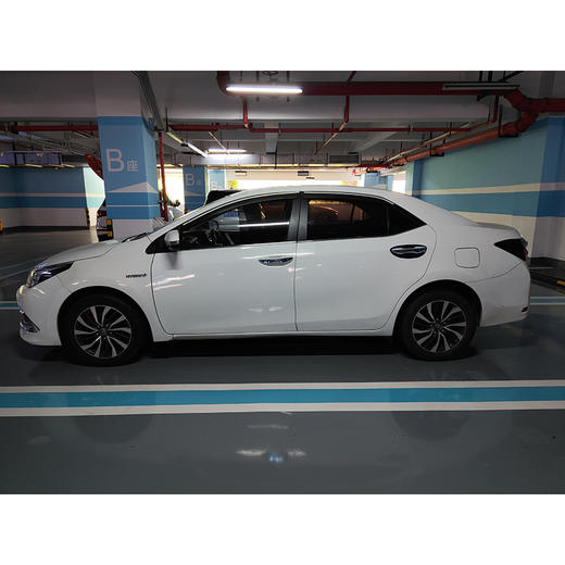 丰田 卡罗拉 改款双擎 1.8L E-CVT 领先版 【长租-深圳】 商品图3