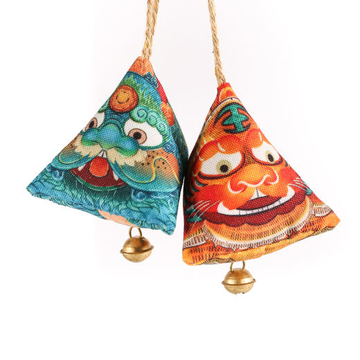 自然造物随身香囊原创老虎祥龙图案挂件艾草香包护身铃铛趣味香囊 商品图6