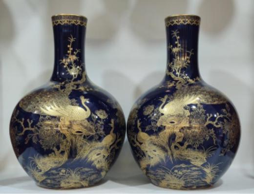 霁蓝描金荣华富贵天球瓶 商品图0