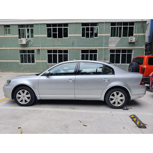 大众 帕萨特 2.0L MFI 自动尊享型【长租-深圳】 商品图4