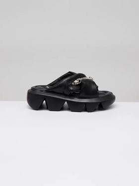 交叉带厚底拖鞋