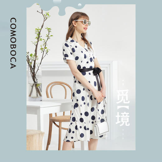 科蒙博卡夏季新品真丝连衣裙女V领黑白波点腰带桑蚕丝长裙KXMT031005A1D 商品图0