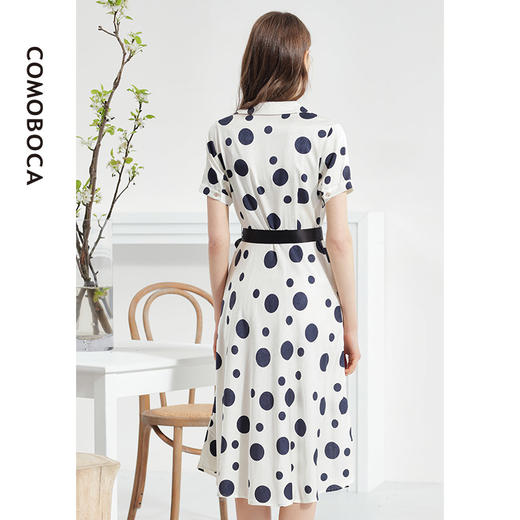 科蒙博卡夏季新品真丝连衣裙女V领黑白波点腰带桑蚕丝长裙KXMT031005A1D 商品图2