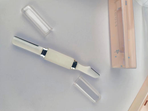 KISSEED桃之夭夭修眉刀安全型修眉刀新款防刮伤初学者专用刮眉毛刀片女士男士削 商品图0