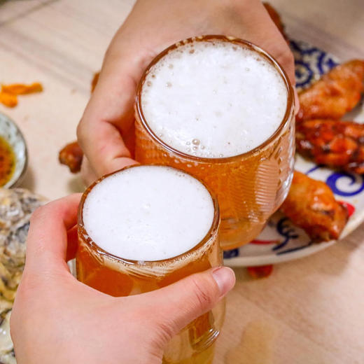 崂山原浆啤酒，只有酿酒师才能喝到的精酿鲜酒，15天超短保，满满活酵母，浓浓麦芽香，清爽沙口有回甘，现酿现发，要的就是新鲜！ 商品图4