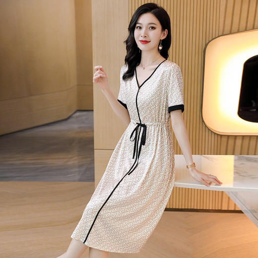 ASE-2382 纯色V领百塔女式连衣裙 商品图2