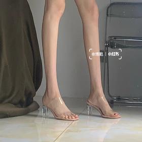 是人间水晶鞋～ 而且这个弧度很舒服 走路一点都不累