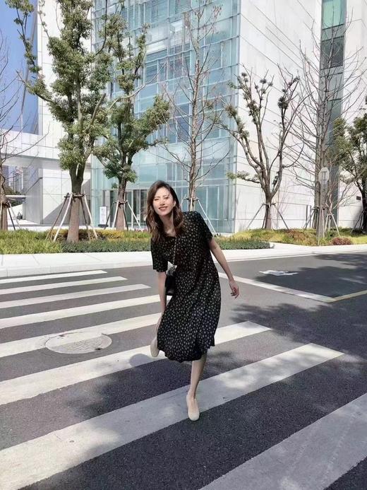 皮皮狗桑蚕丝翻领印花连衣裙2115220130 商品图4