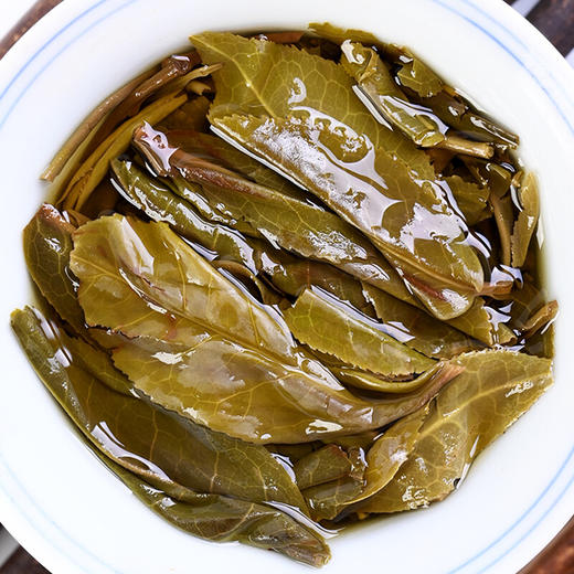 【自营】中茶茗山 2021年中茶新班章普洱生茶 春茶 357g/饼 单饼 商品图4