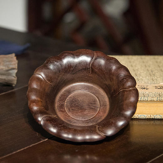 紫檀一木整挖花口盘 商品图3