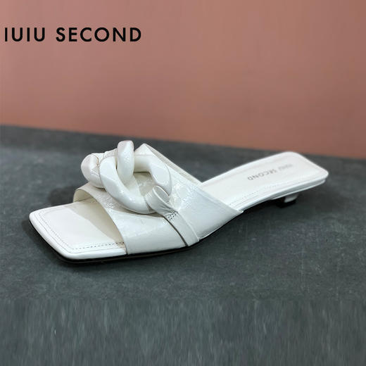 IUIU SECOND 夏季超火链条元素时尚凉拖鞋 商品图5