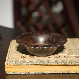 紫檀一木整挖花口盘