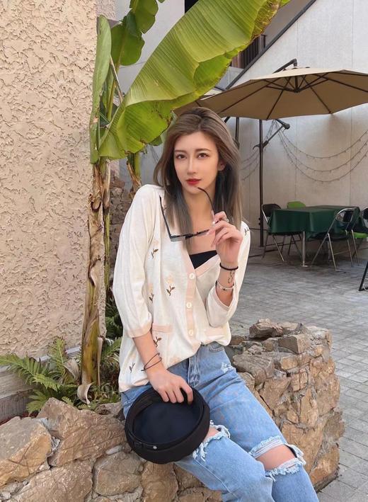 皮皮狗女式V领七分袖开衫2175220715 商品图3