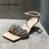 IUIU SECOND夏季新款方头中跟凉鞋水钻一字带凉鞋 商品缩略图4