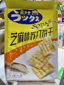 角力士芝麻味苏打饼干408克
