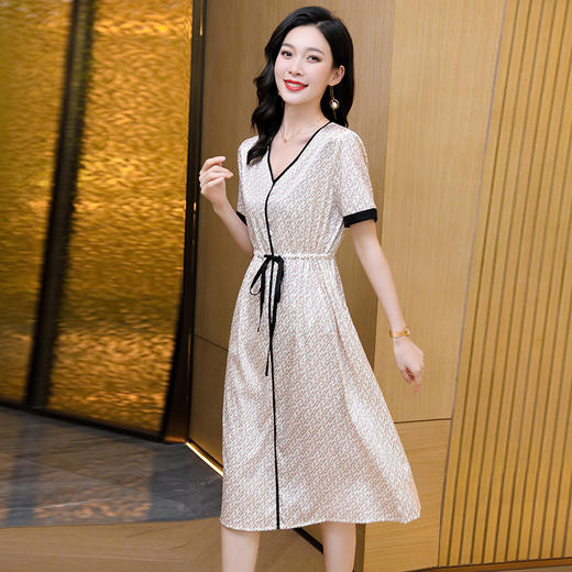 ASE-2382 纯色V领百塔女式连衣裙 商品图0