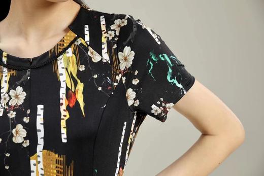 皮皮狗桑蚕丝圆领印花短袖连衣裙2115220530 商品图3