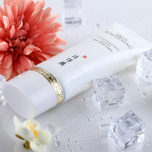 癀家良品 洗出净嫩  片仔癀雪肌无暇润白洁面乳 100g/瓶 商品图2