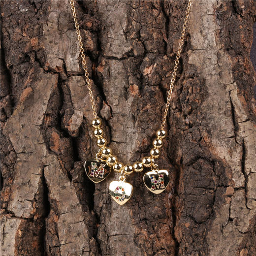 2023新款网红气质款MOM字母吊坠项链配饰 ins 母亲节镀金镶钻颈链 商品图3