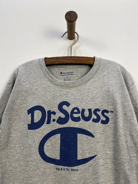 Champion 冠军 Dr. Seuss
（美国著名漫画家,苏斯博士。）短袖T恤 _SST(S)c