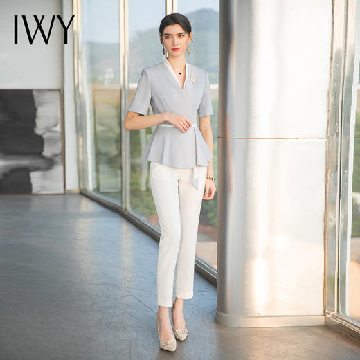 IWY/雾霾蓝色上衣白色西裤都市时尚设计感职业女士西装套装工作服上班职业装C1544+P1542 商品图1